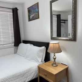 Room with en-suite facilities