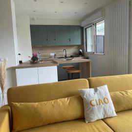 Studio cosy & rénové, à deux pas de la gare