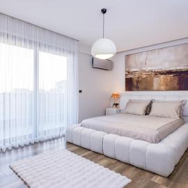 Utopia Suite Residence - 3 Bedroom with Jacuzzi, hotel in Bornova