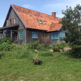 Stajnia Okliny, Hotel in Wiżajny