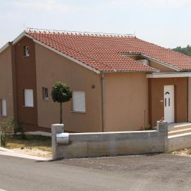 Apartment Pal, Hotel in Pridraga