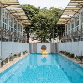 Full Stop Pool Villa Don Mueang، فندق في Lak Si