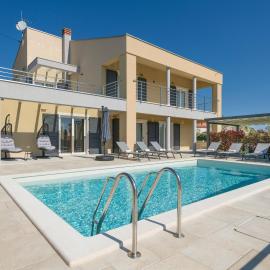 Villa Valentina in Krnica - Haus für 8-9 Personen