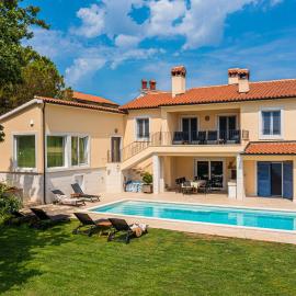 Villa Vera in Ližnjan - Haus für 8 Personen, hotel in Ližnjan