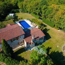 Villa Nonna Lucia in Kuberton - Haus für 6 Personen, Hotel in Grožnjan