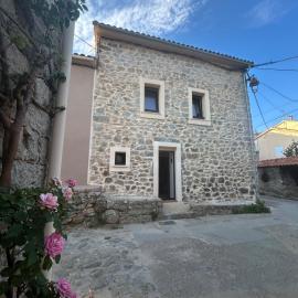Charmant Studio village montagne, хотел в Bastelica