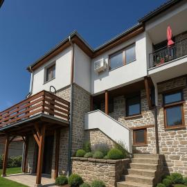 Mountain Whisper Guesthouse
