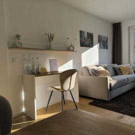 GoldenKey-Suites - Luxury Suite 'Augsburger Dom' - New spacious Apartment in the Heart of Augsburg - At Town Hall Square, hotel di Augsburg