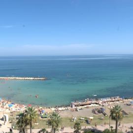 Suite DELFINO 39, hotel v Bari