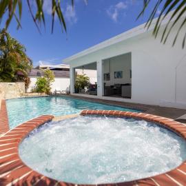 Signature's Dorado Relaxing Villa: Dorado şehrinde bir otel
