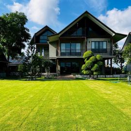 Nature Peace Home, хотел в U Thong