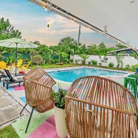 Charming Tropical Getaway with Heated pool-3mile to Beach, Hotel in Pompano Beach