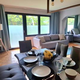 PK Apartment 2 in Seenähe & mit Garten, hotel in Dinslaken