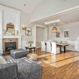 Luxury New 5-bedroom 4- bathroom Single House