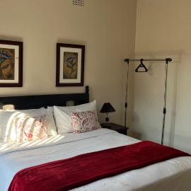 Africa Times Lodge: Edenvale şehrinde bir otel