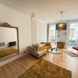 Bel appartement 1er étage climatisé au centre ville de Carpentras