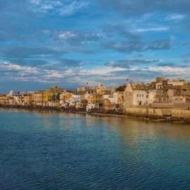 DWARKA HOME STAY AC family only, хотел в Дварка