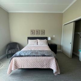 410 Modern Brand New Studio Apartment