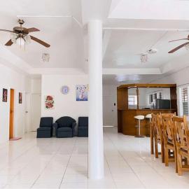 Luna Oslob Travellers Inn - Rest House، فندق في أوسلوب