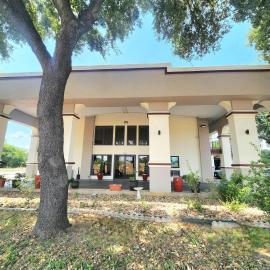 Days Inn by Wyndham San Marcos, hotel i San Marcos