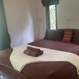 Canal hut 2 - Chaloklum, hotel sa Chaloklum