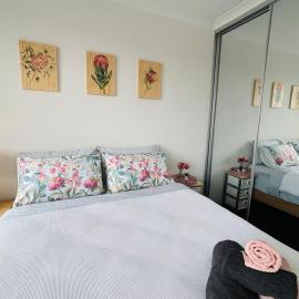 Newly built self-contained guest suite in Ellenbrook, Hotel in The Vines