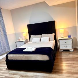 Homey Basement Suite by Gaudi