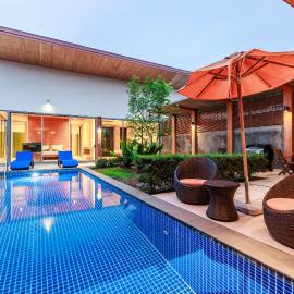 Villa Coco - Classy Modern 2 Bedroom Pool Villa, hotel in Ban Saiyuan (1)