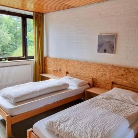 Zimmer 2, hotel v destinaci Gomadingen