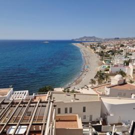 Bonito ático con vistas al mar