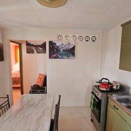 Cozy 1-Bedroom Apartment Near Botanical Gardens, hotel em Saint Michael
