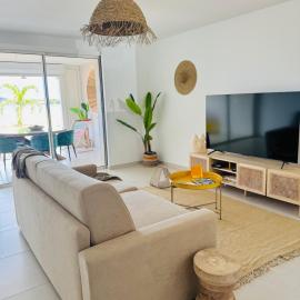 Appartement cosy face au lagon mer, hotel em Marigot