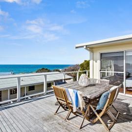 Marengo Beach House - Superb views, walk to beach, готель у місті Marengo