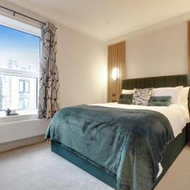 Luxury 2 Bed House in Lindley Huddersfield 2 mins from HRI 5 mins from Town Centre and M62, hotel u gradu 'Lindley'