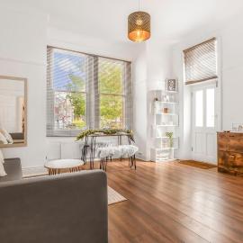 Viesnīca Stylish 1BR Flat-Terrace-Free Parking-Rail Station Kroidonā