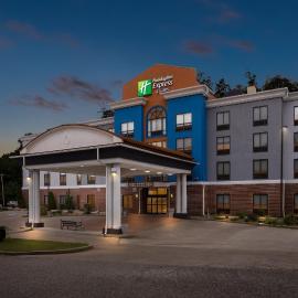 Holiday Inn Express & Suites Cross Lanes by IHG โรงแรมในCross Lanes