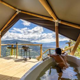 Skyline Ecoliving - Glamping & Mirador de Medellín, hotel u gradu 'Santa Elena'