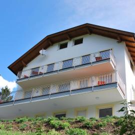 Haus Pflaum, hotel in Dellach im Drautal