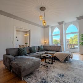 SCHLOSSBERG RESIDENCES - Design City-Apartment im Herzen von Bensheim, hotel in Bensheim