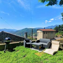 Romantic Court Apartment Sonvico