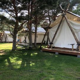 Pet-Friendly Safari Tent Glamping in Swan Valley, Idaho near Jackson Hole, hotel di Irwin