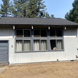 Rustic Cabin Rental near Hoodoo Ski Area and the Deschutes River in Sisters, Oregon, hotel a Sisters