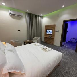 شقق دفادف المخدومة, hotel in Hail
