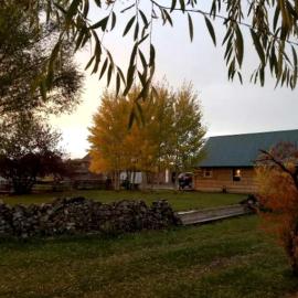 Rustic Cabin Rental near Bryce Canyon National Park in Panguitch, Utah, Hotel in Panguitch