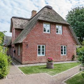 Haus Friesenliebe โรงแรมในนีบลูม