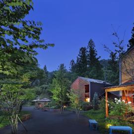 Onsen Glamping ShimaBlue, hotel u gradu 'Nakanojo'