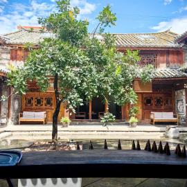 Dali Xizhou Jiakedi 大理喜洲甲科第古宅文化民宿, hotel sa da
