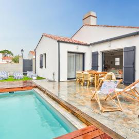 Piscine chauffée - Maison 6 adultes 2 enfants
