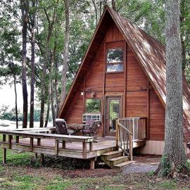 Superb Getaway Cabin near Long Hunter State Park and Nashville, Tennessee, hotel u gradu Maunt Džulijet