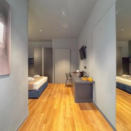 Blu Rooms - Rooms to Rest by Host Hero, hotel in Civitanova Marche